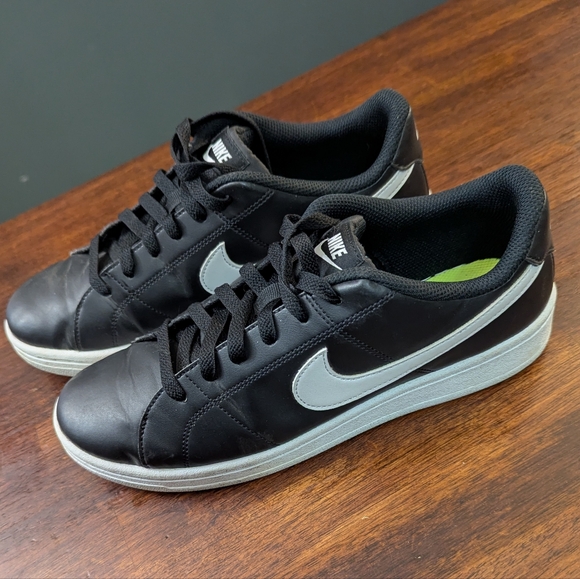 Nike Court Royale 2 Women's Size 7.5 US EUC - Picture 1 of 13